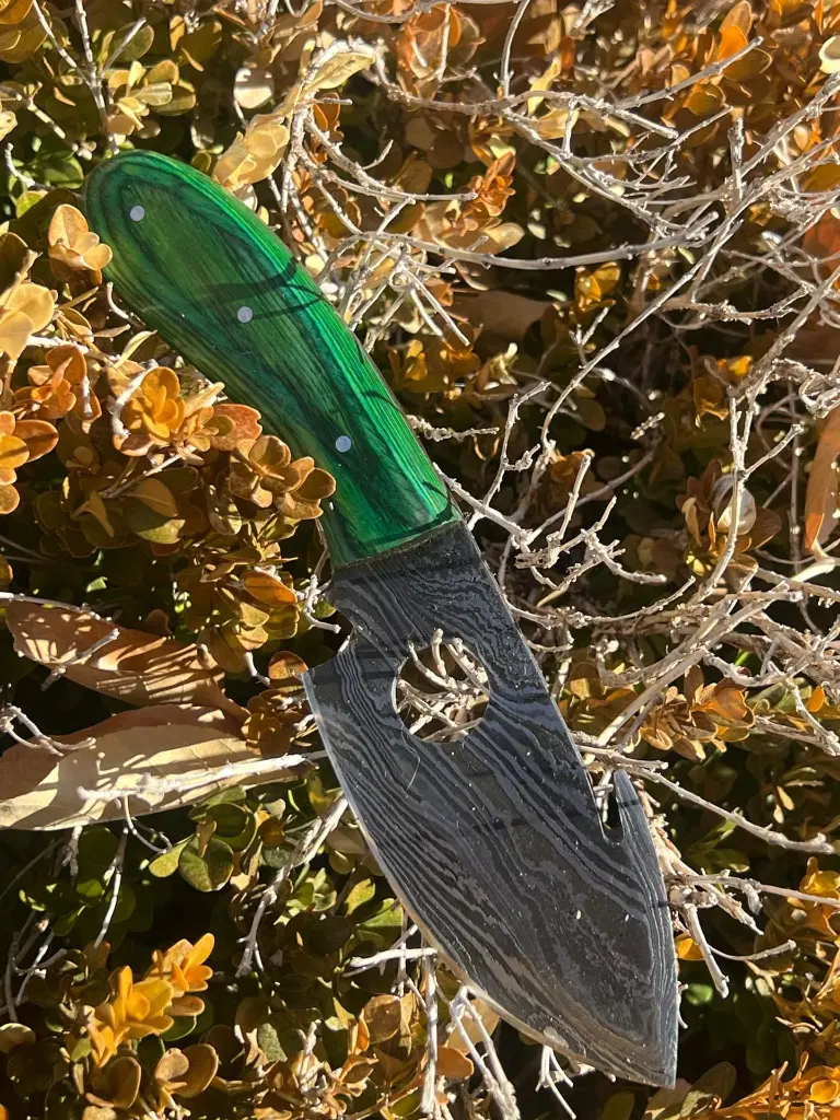 green holy skinner.webp